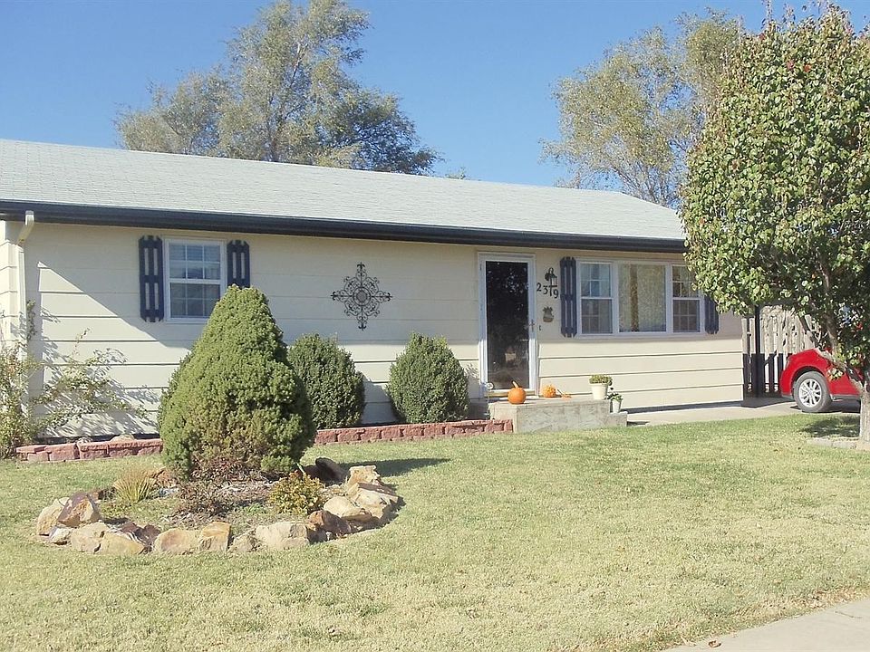 1st image of 2319 N Tonio Ave