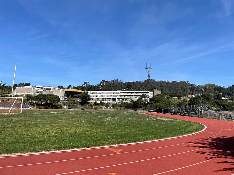 Evelyn Way — Photo 11