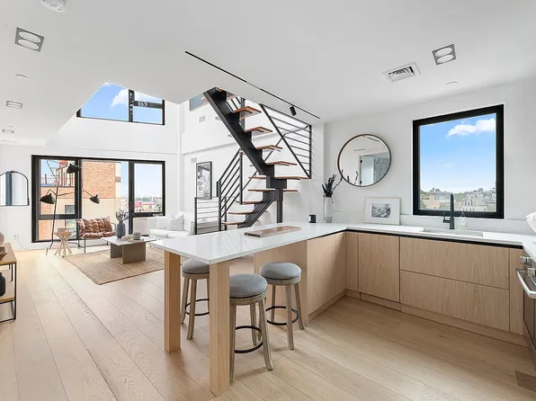 61 N Henry St #6, Brooklyn, NY 11222