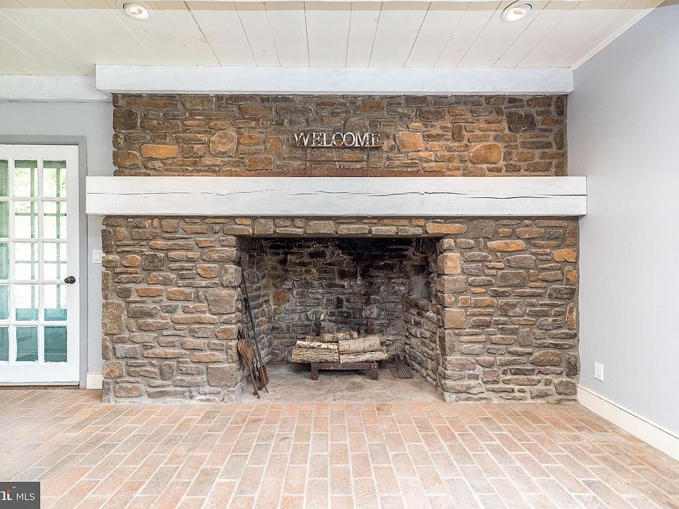150 Woodland Dr, Upper Black Eddy, PA 18972 | Zillow