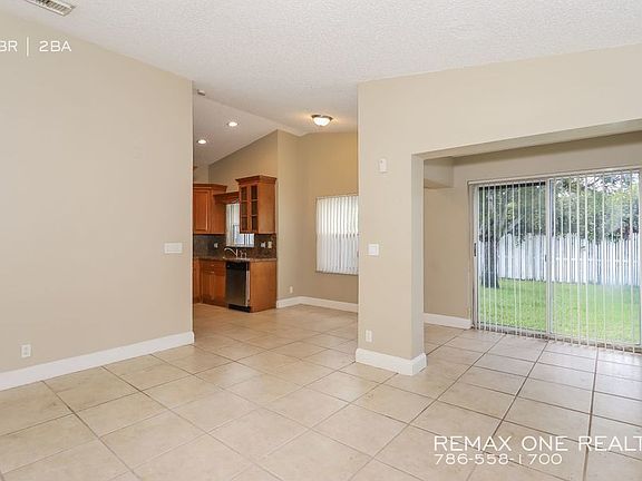 3rd image of 20882 NW 14th Ct