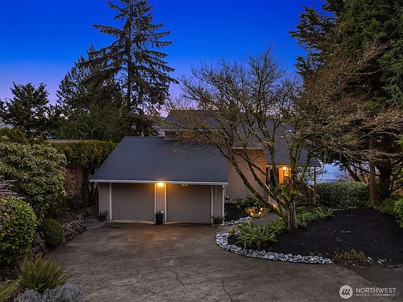3rd image of 6816 96th Avenue SE