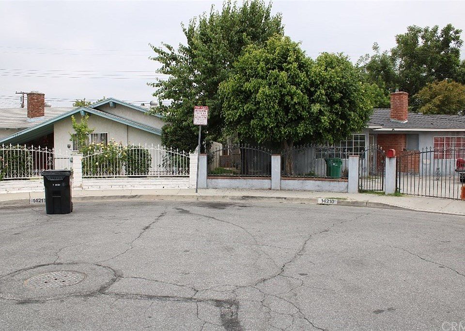 1st image of 14210 Cutler Ave