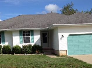 5554 S Walnut Hill Ave, Springfield, MO 65810