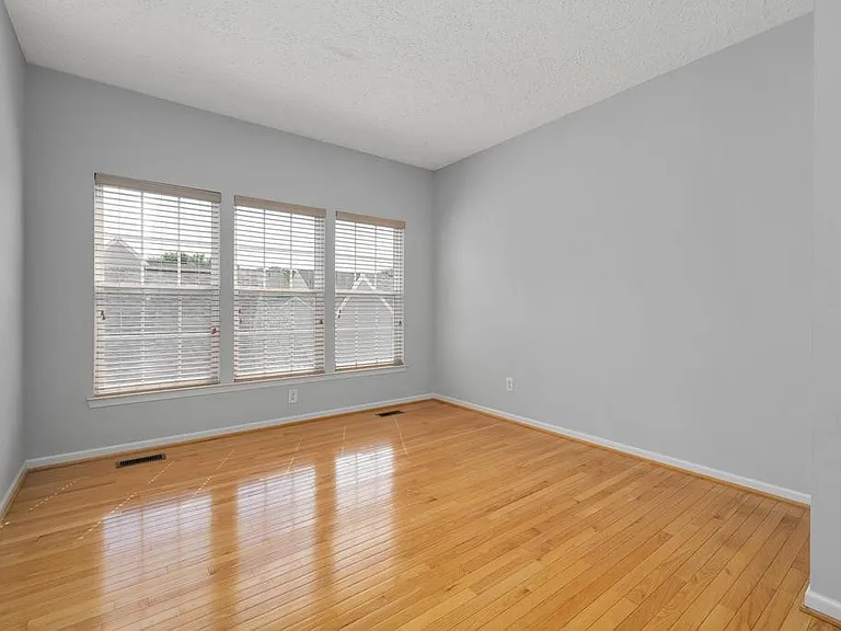 7333 Althorp Way — Photo 10