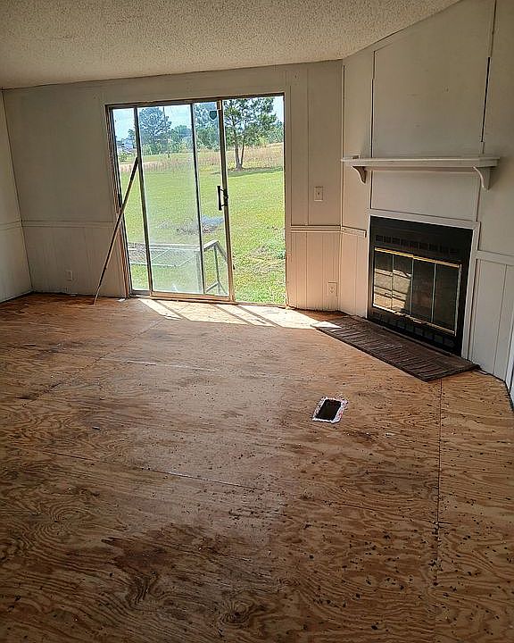 2nd image of 512 Bartlett Loop