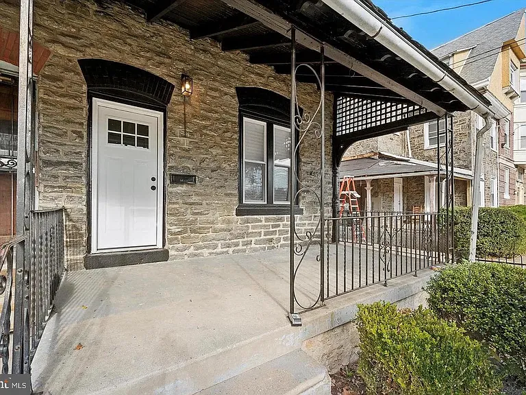 75 E High St #1 — Photo 8