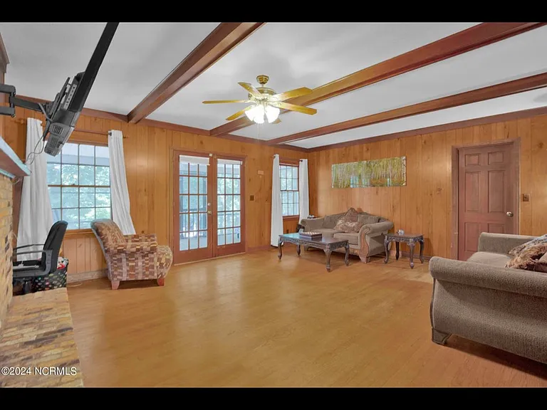230 Summer Tree Ct #A — Photo 3