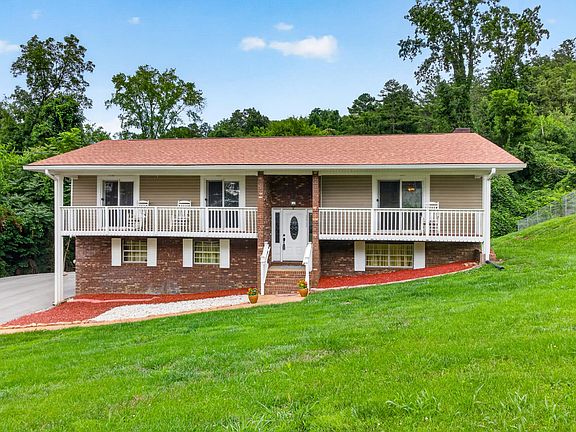 5th image of 2932 Old Britain Cir