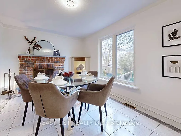855 Queen St W #1 — Photo 24