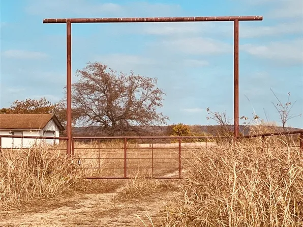 710 West Rd, Hulbert, OK 74441