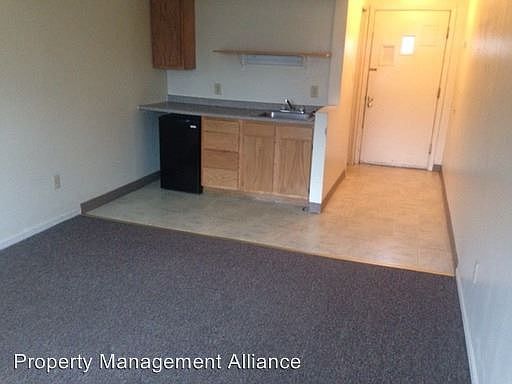 2nd image of 2817 Burnet Ave APT 09
