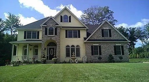 5 Gableview Ln