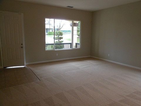 4th image of 3948 Warbler Dr