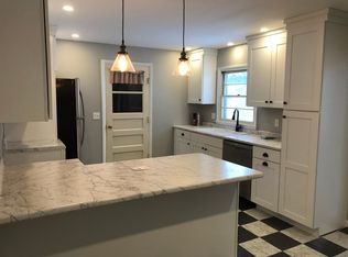 14 Alder Ln, Burlington, VT 05401