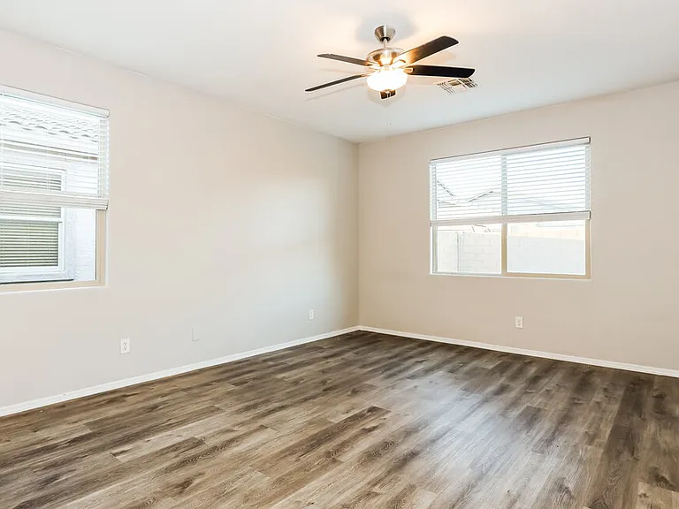 7342 W Saint Charles Ave — Photo 9