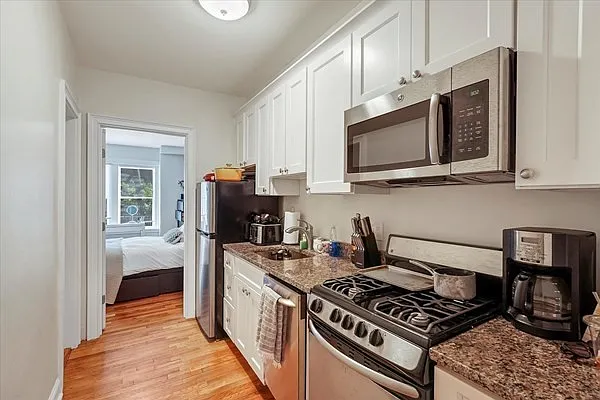 130 Myrtle St #1F — Photo 3
