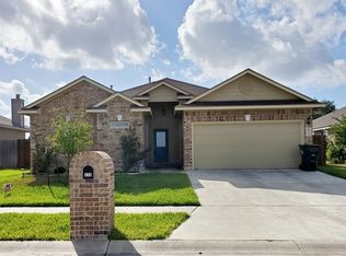 213 Boulder Ridge Dr, Cuero, TX 77954