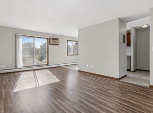 2210 Eldridge Ave E APT 105, North Saint Paul, MN 55109