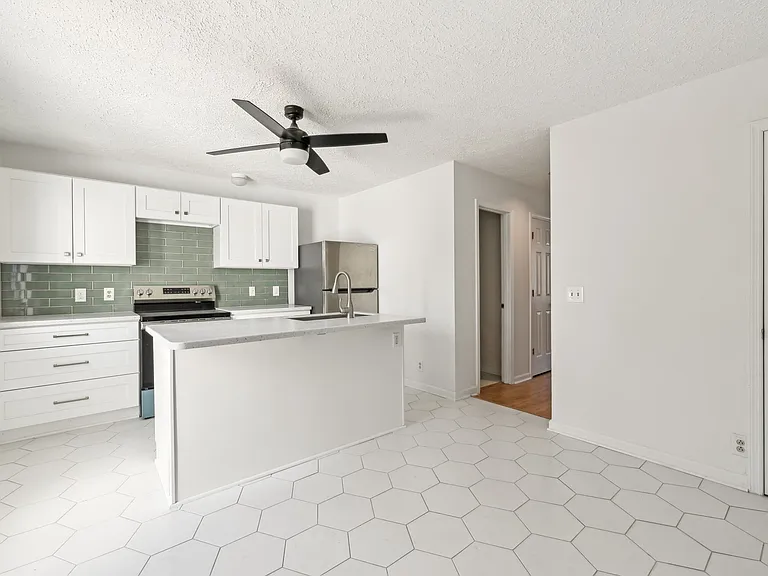 217 Walton Ferry Rd #108 — Photo 12