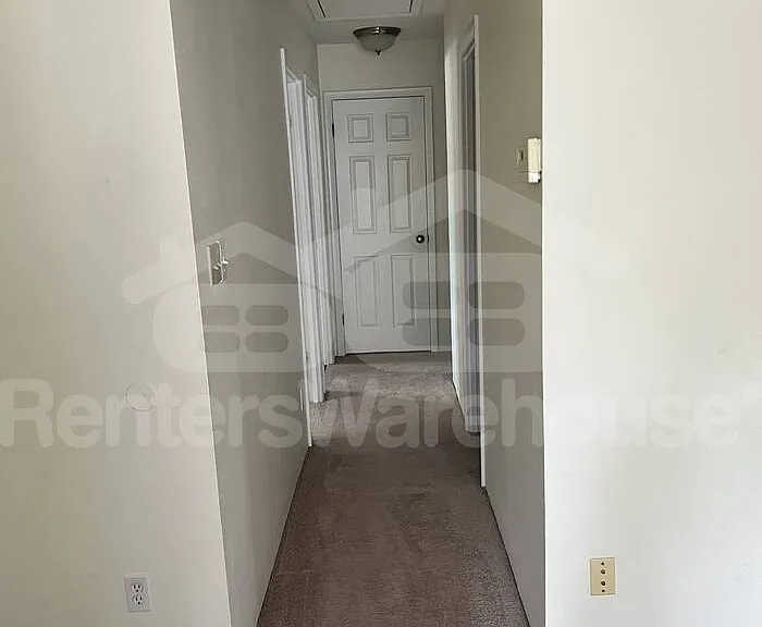 1470 Pine Row Ct — Photo 8