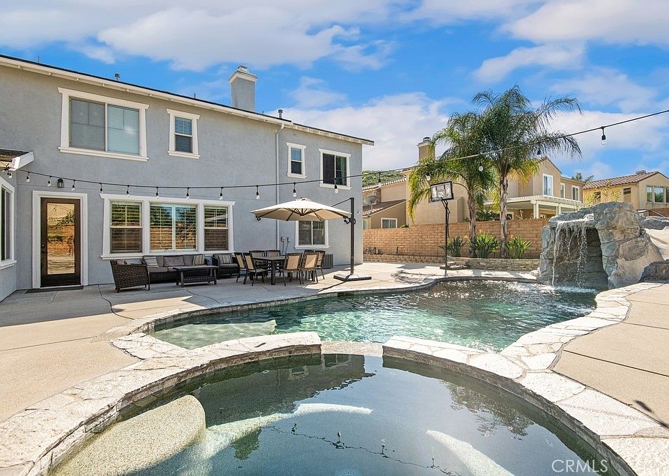 1st image of 32728 Shadyview St