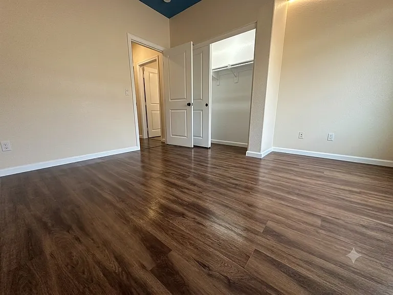 2233 Capistrano Way #13 — Photo 14