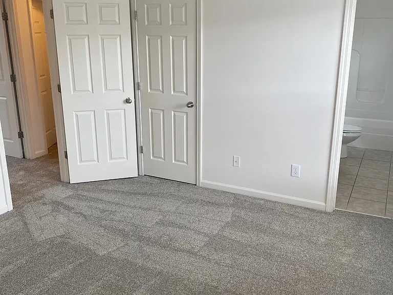 Waveland Townhomes — Photo 21