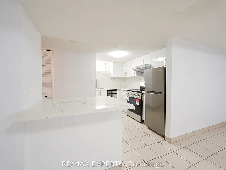 59 Silver Arrow Cres #BASEMENT — Photo 12