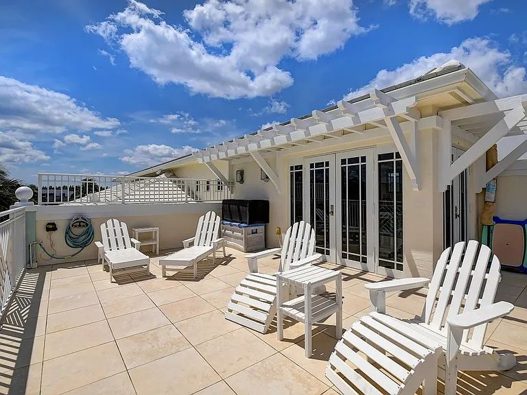 1120 Ocean Ter — Photo 42