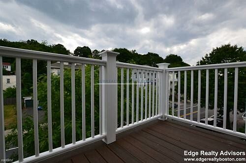 1st image of 549 Washington St #2