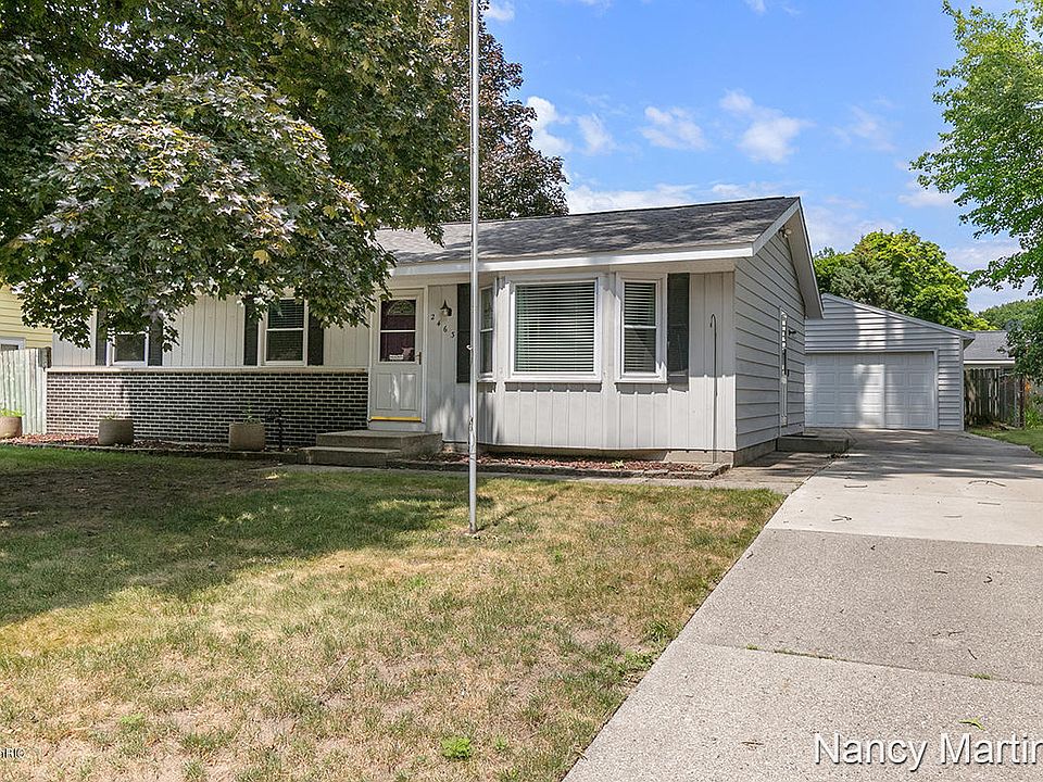 1st image of 2463 Oakview Dr SW