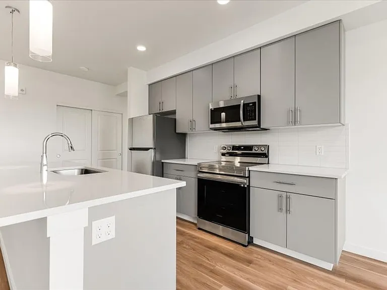 Hermoso View Apartments — Photo 51