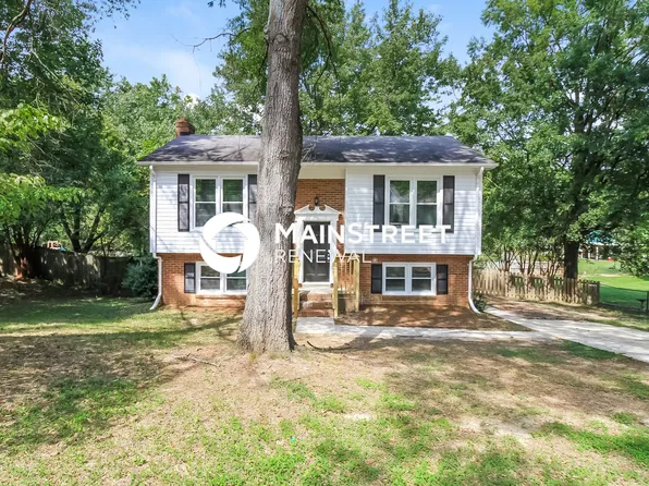 4708 Wakewood Dr, Greensboro, NC 27407