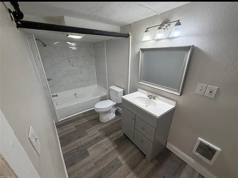 3186 Euclid Heights Blvd #5 — Photo 6