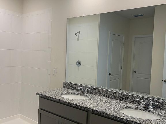 5th image of 1135 Torrente Ln