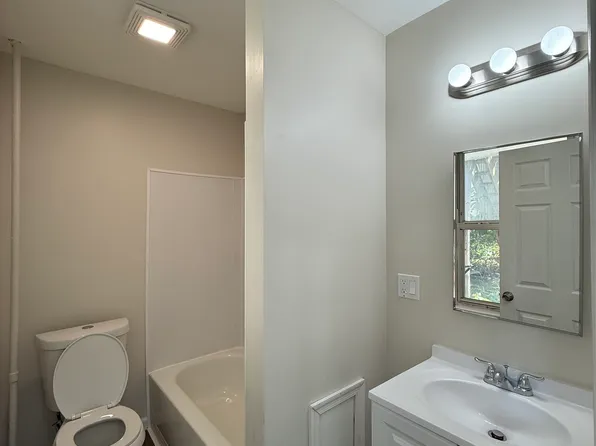 225 Herman Ave Floor 1, Lemoyne, PA 17043