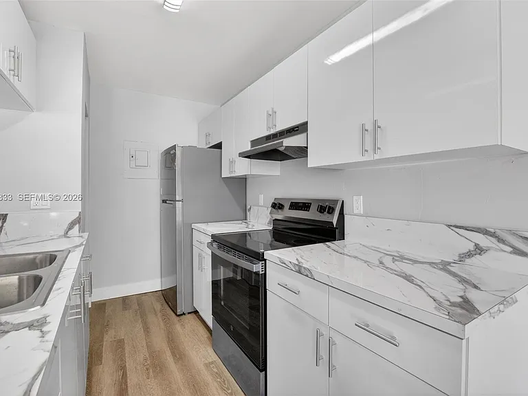 1511 Ilene Ct #4 — Photo 11