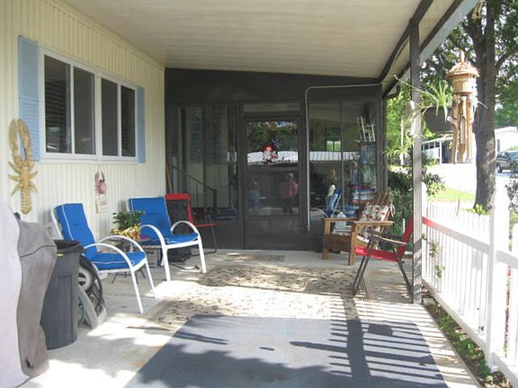 5th image of 10620 SW 27th Ave Lot 20I