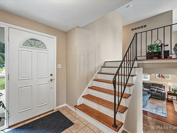 4th image of 641 Devonshire Ln