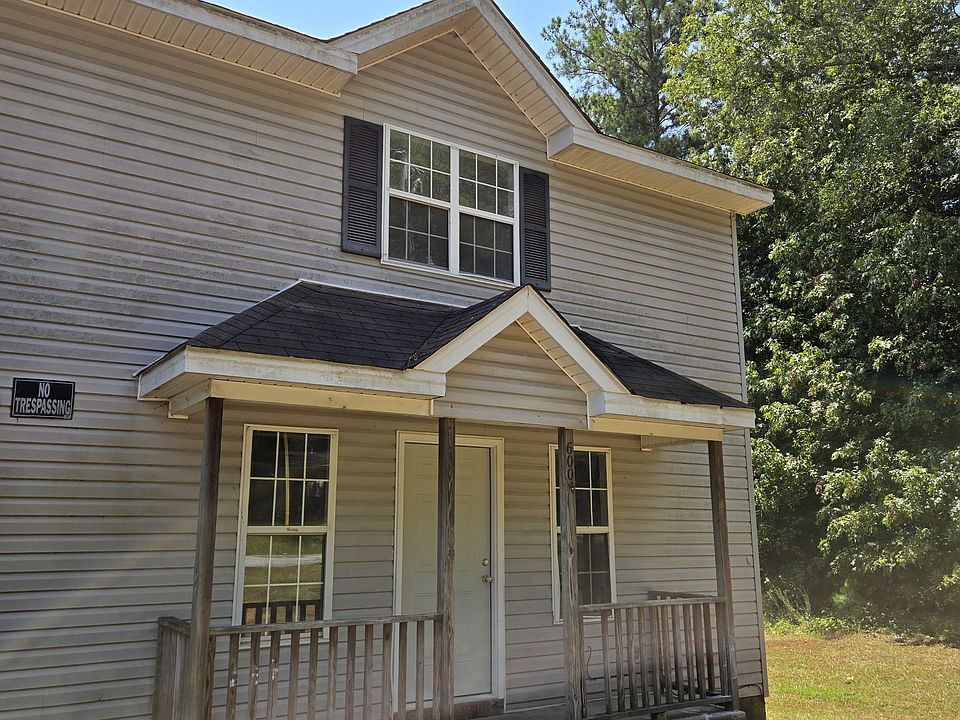 1st image of 600 Trakas Ave #B