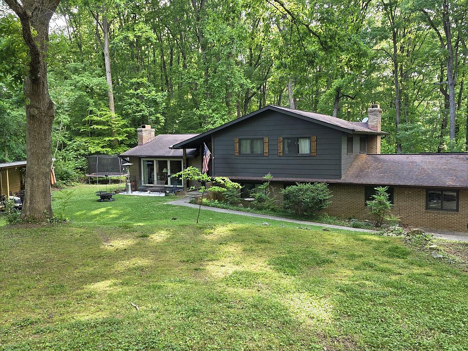 1st image of 124 Wendover Cir