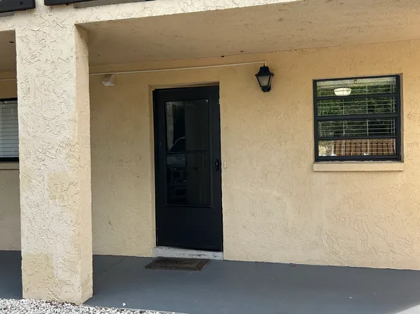 205 Palmetto Ave APT 205, Merritt Island, FL 32953