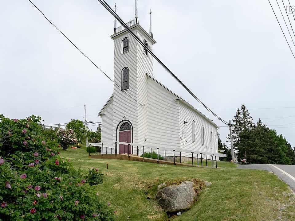 10th image of 4936 Highway 329