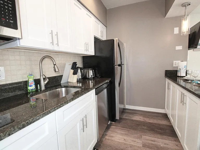 1200 Spruce St #401 — Photo 13