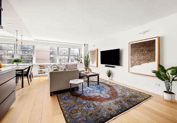 2nd image of 301 E 75th St APT 9-F