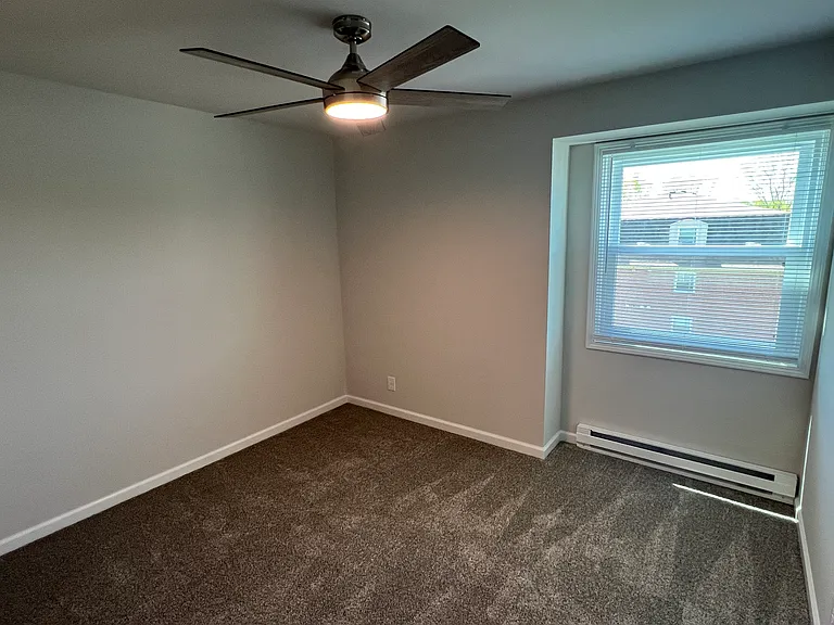 Lakewood Apartments — Photo 6