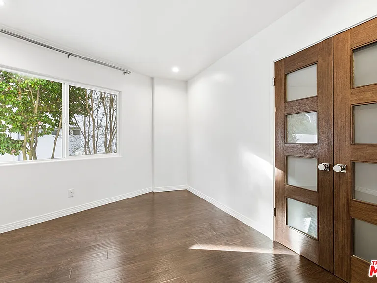 3476 Troy Dr — Photo 19