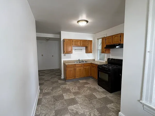 1635 Wyoming Ave #2 — Photo 2