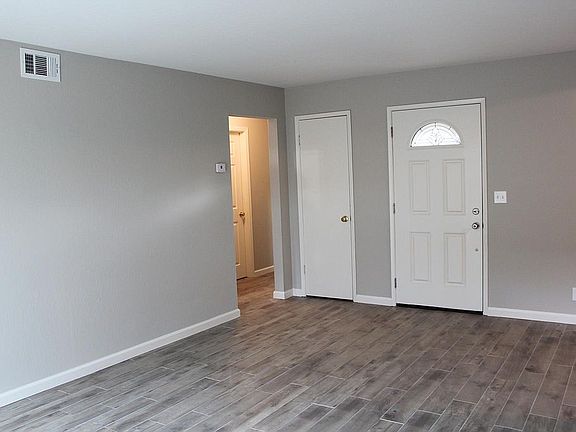 5th image of 4093 Alberstone Dr